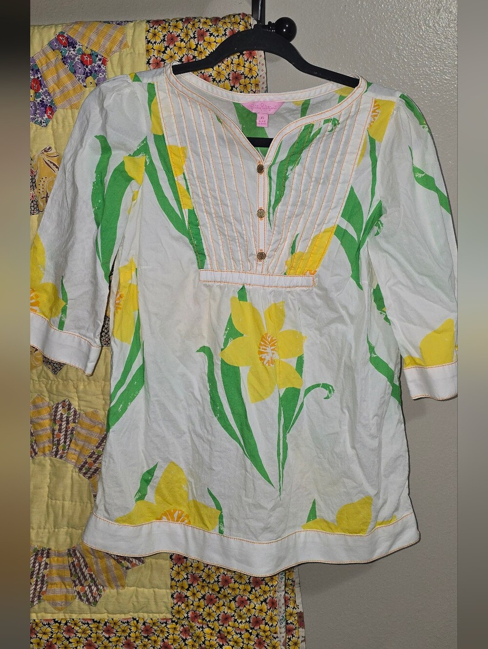 Lilly Pulitzer White Tunic with Yellow Floral & Green Leaves